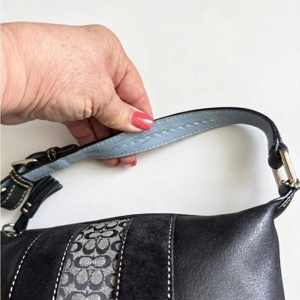 N/A authentic coach